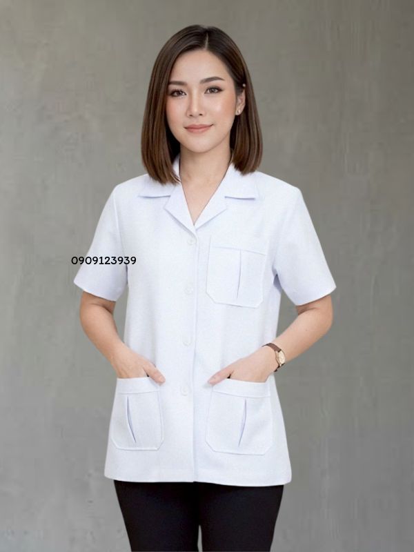 เสื้อกาวน์สั้น