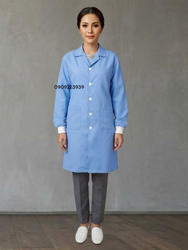 เสื้อกาวน์ยาว