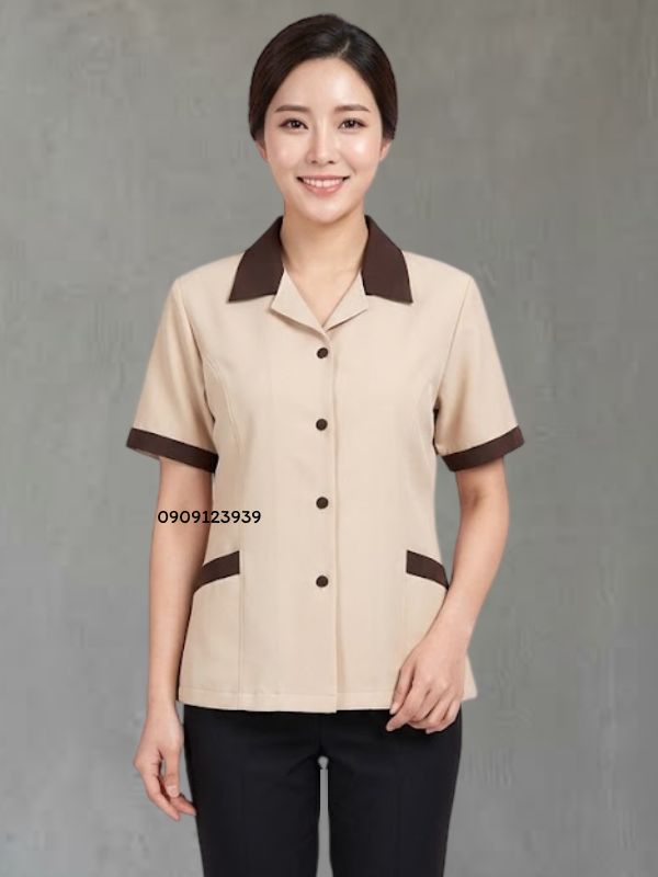 เสื้อแม่บ้านสีครีม