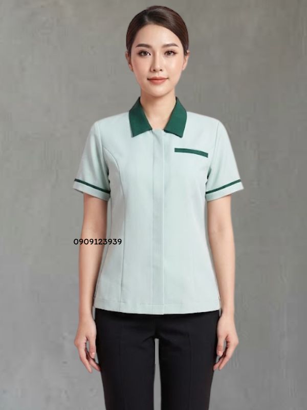 เสื้อแม่บ้านสีเขียว